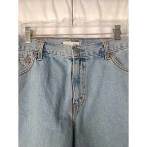 Levi's 550 light blue shorts
